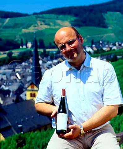Johannes Selbach of Weingut SelbachOster in the   Sonnenuhr vineyard above Zeltingen Germany  Mosel