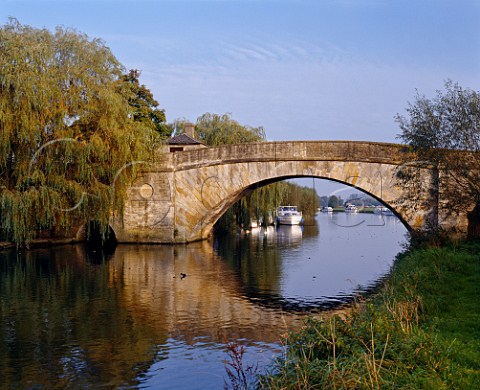 Bridge over the River Thames at   Lechlade Gloucestershire England