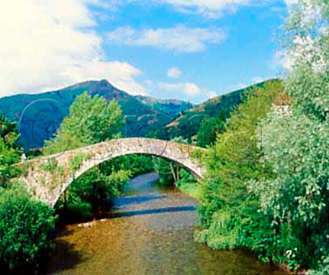 Bridge over the Nive des Aldudes at StEtiennedeBagorry PyrnesAtlantiques France   Iroulguy