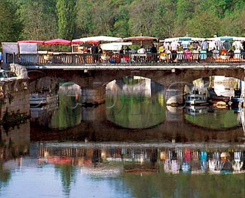 Market on the bridge over the Dronne River   Brantme Dordogne France