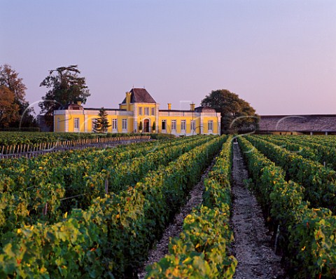 Chteau LafonRochet viewed over its vineyard StEstphe Gironde France   Mdoc  Bordeaux