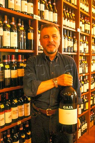 Gianni Gallo in his wine shop   Enoteca Gallo   La Morra Piemonte Italy