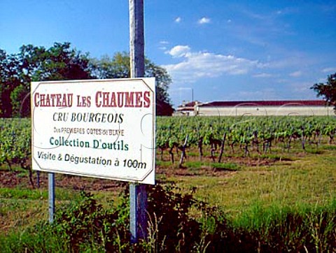 Sign for Chteau Les Chaumes a   cru bourgeois property  Gironde France     Premires Ctes de Blaye  Bordeaux