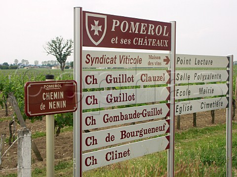 Signs to local chteaux Catusseau Gironde France   Pomerol  Bordeaux
