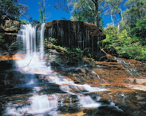 Weeping Rock and Wentworth Falls in Blue Mountains   World Heritage National Park New South Wales   Australia
