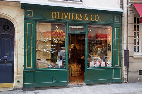 Oliviers  Co Olive Oil shop Rue SaintLouis en   Lle Paris France