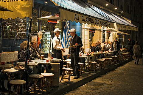 Caf Au Clairon des Chasseurs on Place du Tertre   Montmartre Paris France