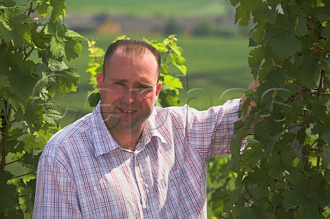 Nik Weis winemaker  owner of Weingut St   UrbansHof in Klostergarten vineyard above Leiwen   Germany   Mosel