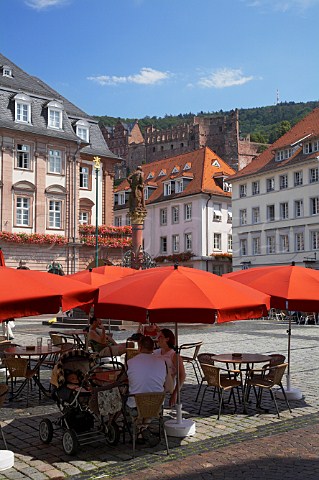 Terrace caf tables in Marktplatz Heidelberg   BadenWrttemberg Germany