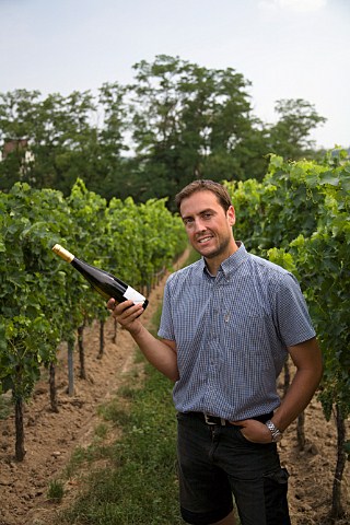 HansOliver Spanier of Weingut BattenfeldSpanier   among riesling vines in his Kirchenstck vineyard   HohenSlzen Germany   Rheinhessen