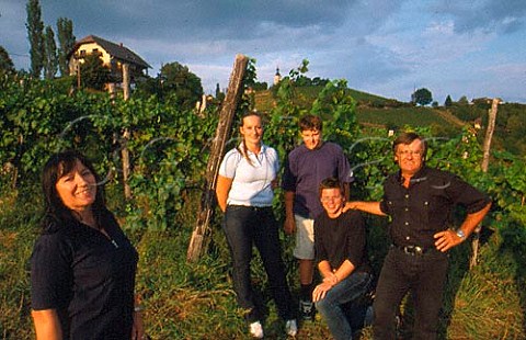 Wohlmuth family in vineyard of Weingut Wohlmuth Fresing Sdsteiermark Austria