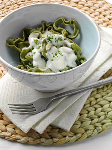 Pasta verde with cheese sauce