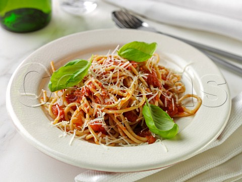 Wholewheat spaghetti Napolitana