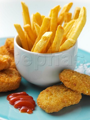 Chicken nuggets and chips