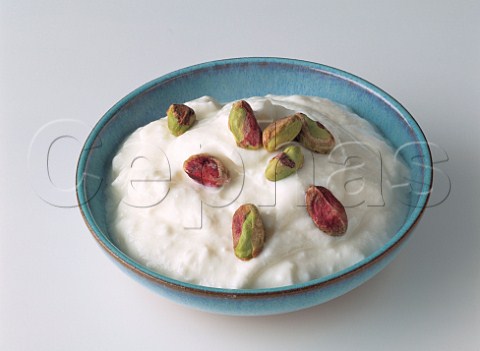 Pistachio yoghurt