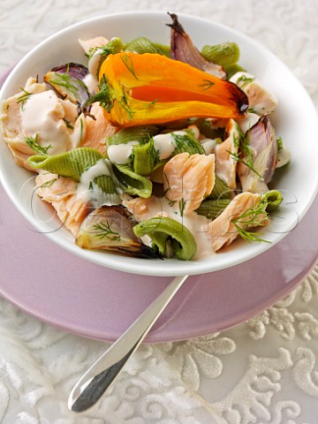 Salmon and pasta vert salad