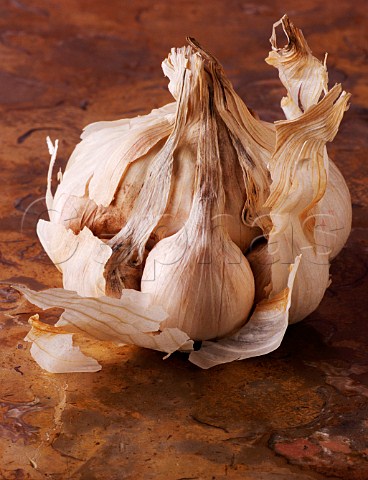 Garlic bulb broken open