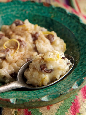 Bowl of mexican aroz con leche