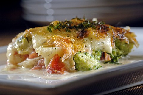 Bacon and broccoli bake with cheese topping