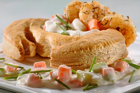 Crab shaped pastry filled with prawns and vegetable salad
