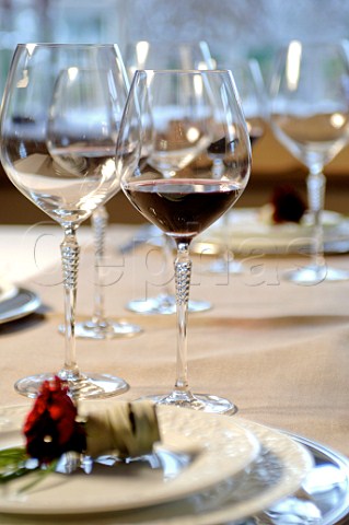 Wine glasses with red and white wine