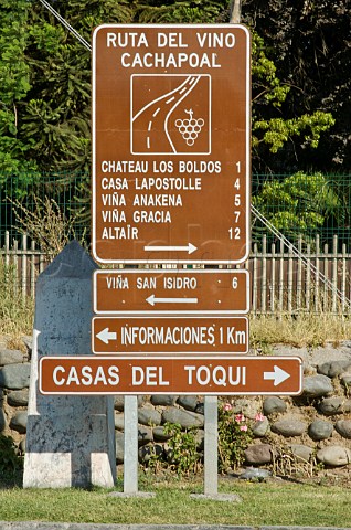 Sign to wineries in Cachapoal Valley Chile