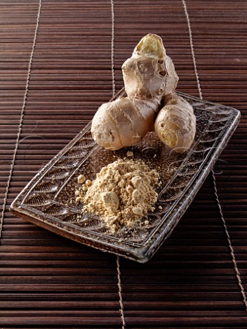 Ginger root and powder