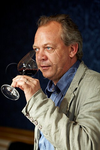 Stephane Derenoncourt oenologist and owner of Domaine de lA Ctes de Castillon  Bordeaux