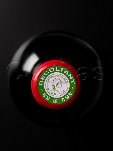 Rcoltant capsule on bottle of Chteau RocherBonregard Pomerol France Bordeaux