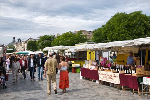 Market stall on Quai des Chartrons selling Chteau Grand Brun wine Bordeaux Gironde France