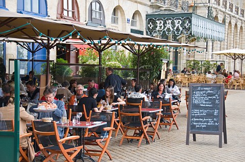 Terrace seating at restaurant Quai de la Douane Bordeaux Gironde France