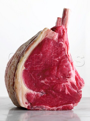 Raw rib of beef