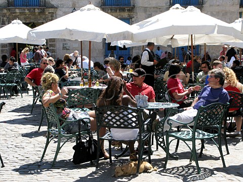 Alfresco caf at Havana market Cuba