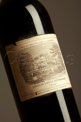 Bottle of Chteau LafiteRothschild 1966