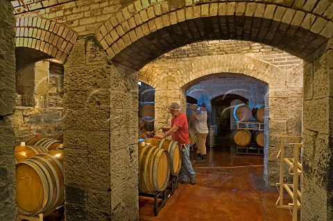 Winemaker Tim Schechtel in the cellars of Erin Glenn The Dalles Oregon USA  Columbia Gorge