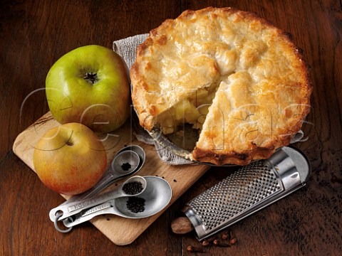 Apple pie with ingredients