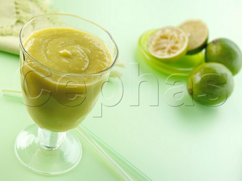 Tropical smoothie with limes and pineapple