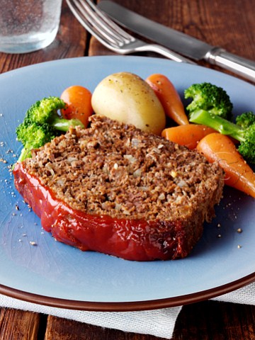 American meatloaf and vegetables