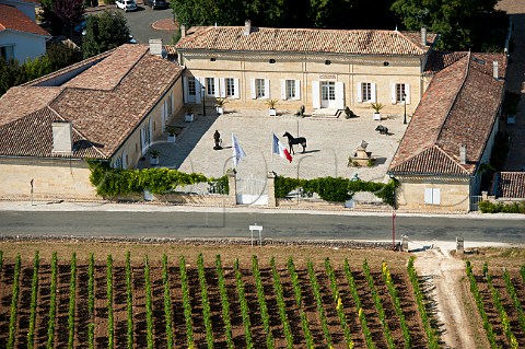 Chteau La Couspaude and vineyard of Chteau Villemaurine Stmilion Gironde France  Saintmilion  Bordeaux