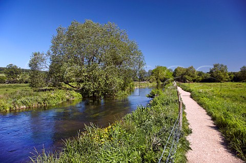 River Itchen and the Itchen Way public footpath at Twyford Hampshire England