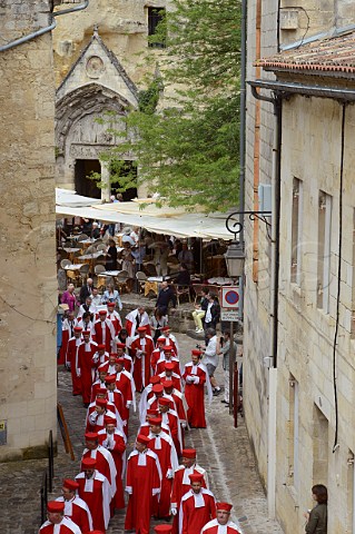 Jurade de Stmilion parading through the town Saintmilion Gironde France