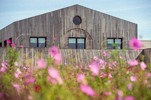 New chai of Chteau Clerc Milon constructed of Ip wood and designated as High Environmental Quality HQE Pauillac Gironde France   Mdoc Bordeaux