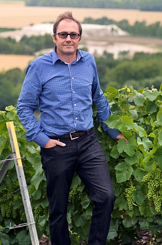 JeanPaul Hbrart of Champagne Marc Hbrart MareuilsurAy Marne France Valle de la Marne  Champagne