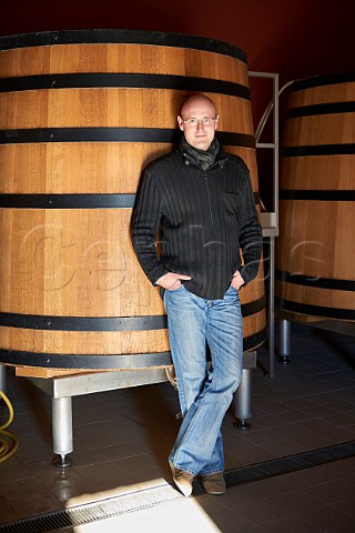 Michel Mallard winemaker of Domaine dEugnie VosneRomane Cte dOr France