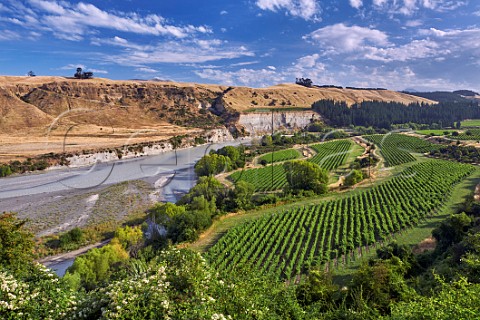 Nautilus Awatere Vineyard on a terrace above the Awatere River planted with Sauvignon Blanc Pinot Noir Pinot Gris and Chardonnay Tupari vineyard is on far side of the river Seddon Marlborough New Zealand  Awatere Valley