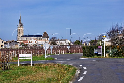 Village of Pomerol with Chteau Tropchaud lglise by the church  Gironde France   Pomerol  Bordeaux