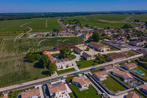 Chteau Arnauld and vineyards in the village of Arcins with the Gironde Estuary in distance Gironde France Mdoc  Bordeaux