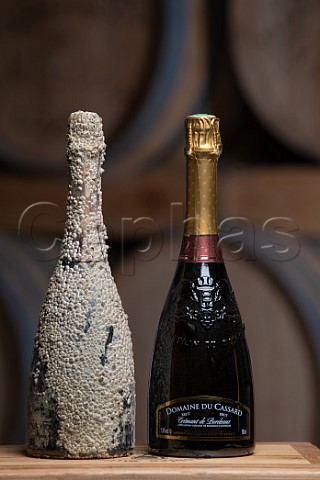 Domaine de Cassard Cuve Marine  bottle of Crmant de Bordeaux after 8months aging underwater in an oyster bed off the Normandy coast SaintCierssurGironde Gironde France