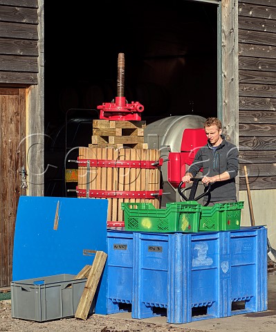 Daniel Ham and his basket press  Offbeat Wines  Botleys Farm  Downton Wiltshire England